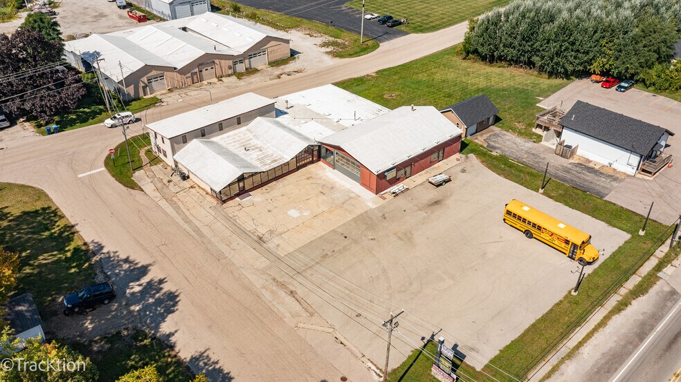 More Photos Of 10709 N Main St, Richmond General Retail For Sale