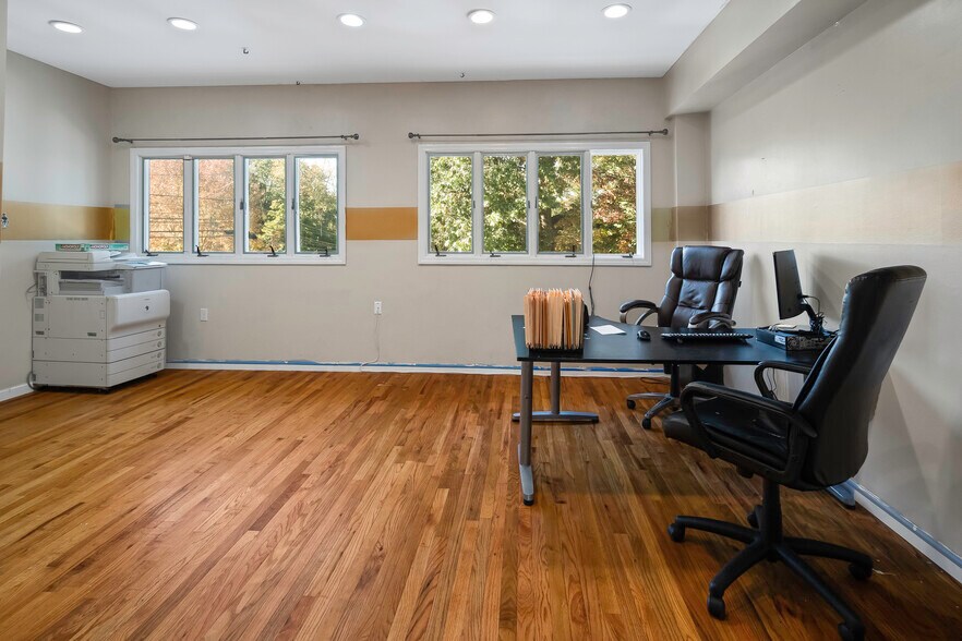 More Photos Of 138 N Central Ave, Ramsey Auto Repair For Sale