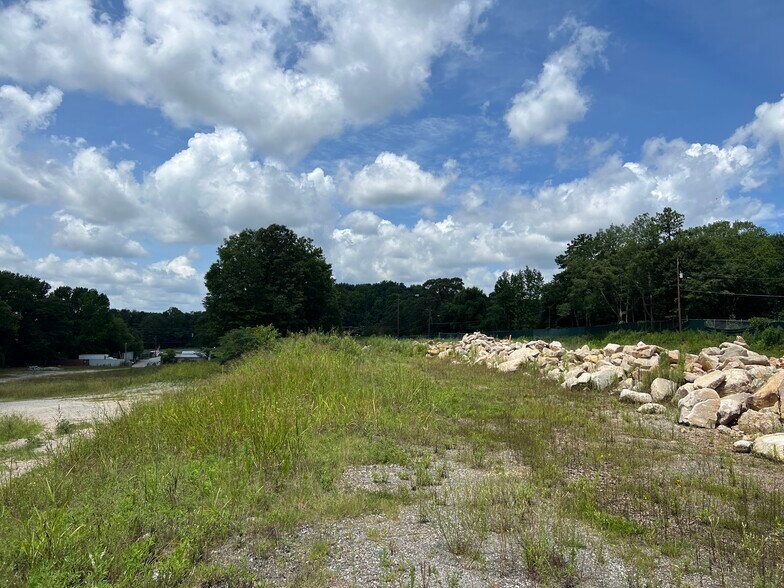 More Photos Of 1039 Pluma Drive, Atlanta Land For Lease