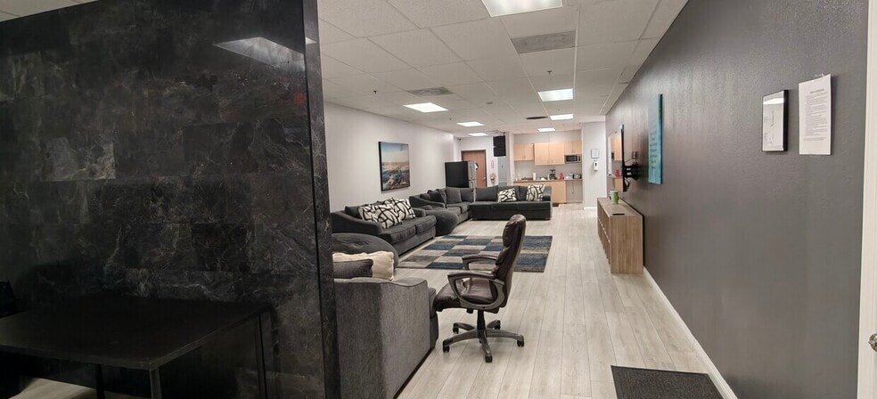 More Photos Of 68 Rio Rancho Rd, Pomona Storefront For Lease