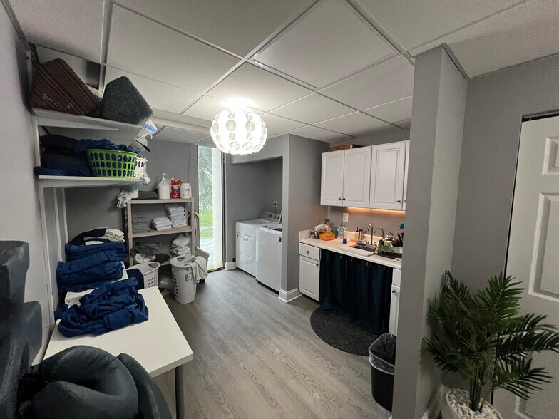 More Photos Of 5353 N Federal Hwy, Fort Lauderdale Medical For Lease