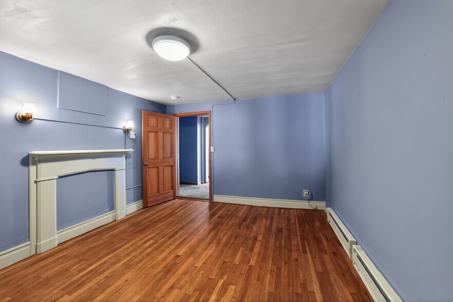 More Photos Of 464 Main St, New Milford Storefront Retail Office For Sale