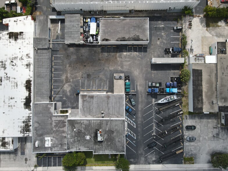 More Photos Of 950 S Andrews Ave, Pompano Beach Manufacturing For Sale