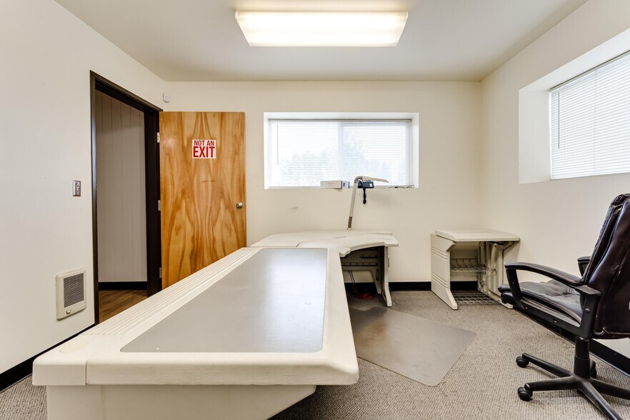 More Photos Of 810 S 2nd St, Harrisburg Warehouse For Lease