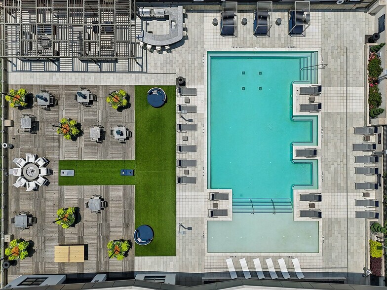 More Photos Of 6050 Roswell Rd NE, Sandy Springs Apartments For Lease