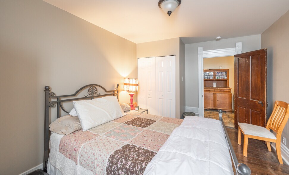 More Photos Of 305 S Alvarado Ave, Belle General Retail For Sale