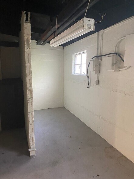 More Photos Of 809 Rhem St, Kinston Office For Lease