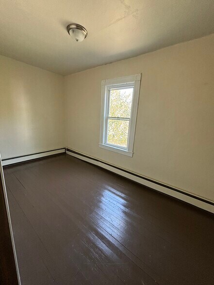 More Photos Of 240-242 Washington St, New Britain Apartments For Sale