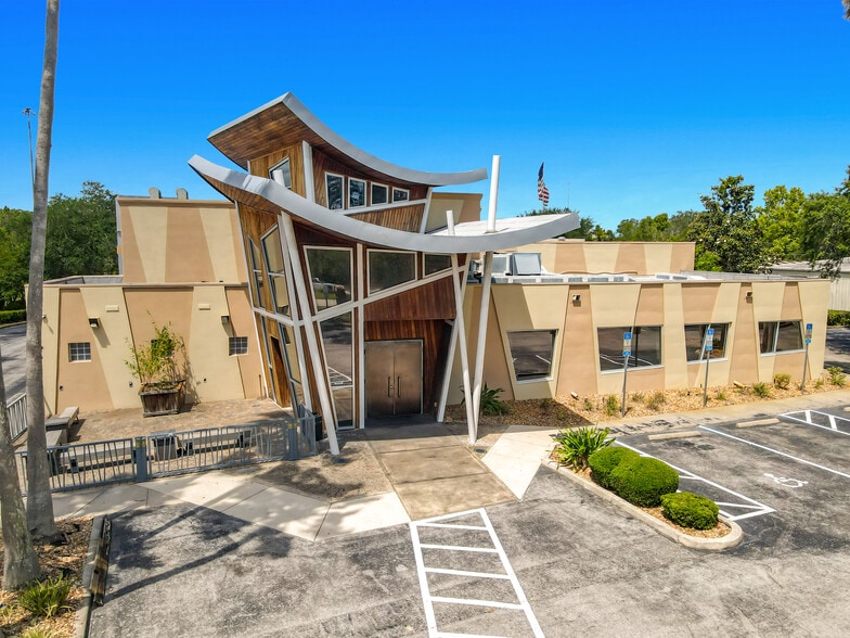 More Photos Of 220 N Williamson Blvd, Ormond Beach Restaurant For Sale