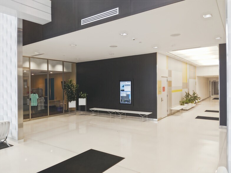 More Photos Of 300 Ottawa Ave NW, Grand Rapids Coworking Space