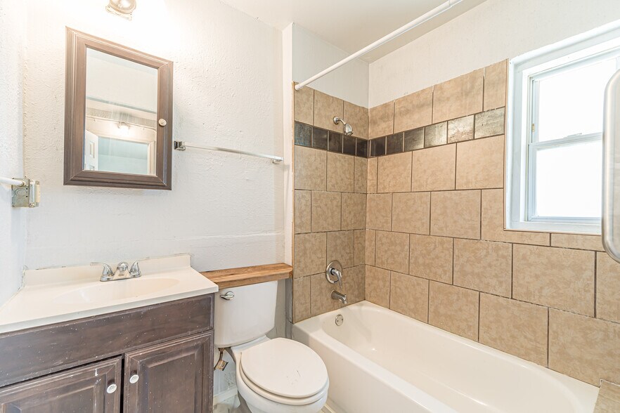 More Photos Of 815-823 S Cobb Dr SE, Marietta Apartments For Sale