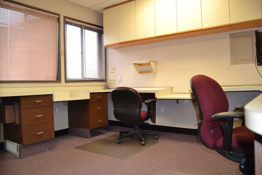 More Photos Of 20 Hospital Dr, Toms River Medical For Lease