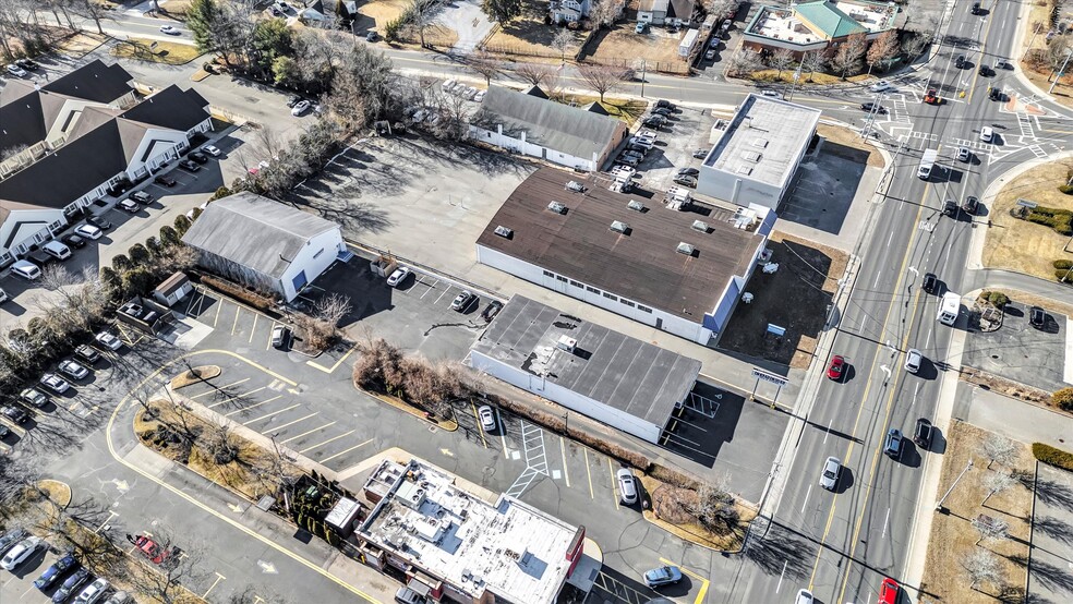 More Photos Of 1179 Old Country CR-58 Rd, Riverhead Showroom For Sale