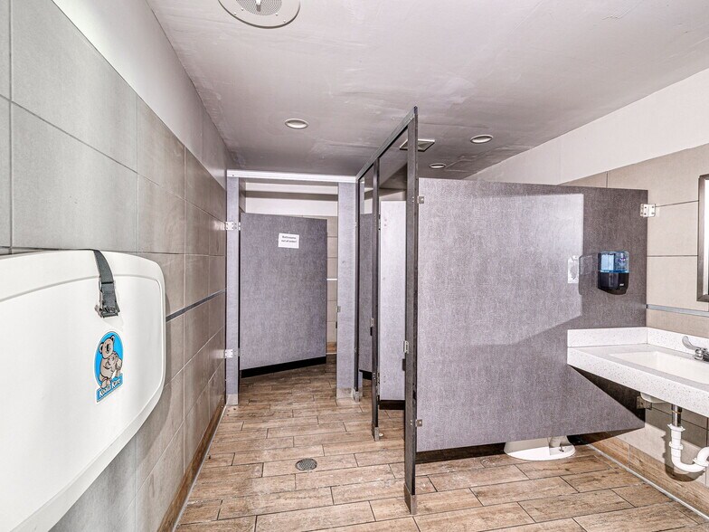 More Photos Of 4903 N Harrison St, Shawnee Restaurant For Sale