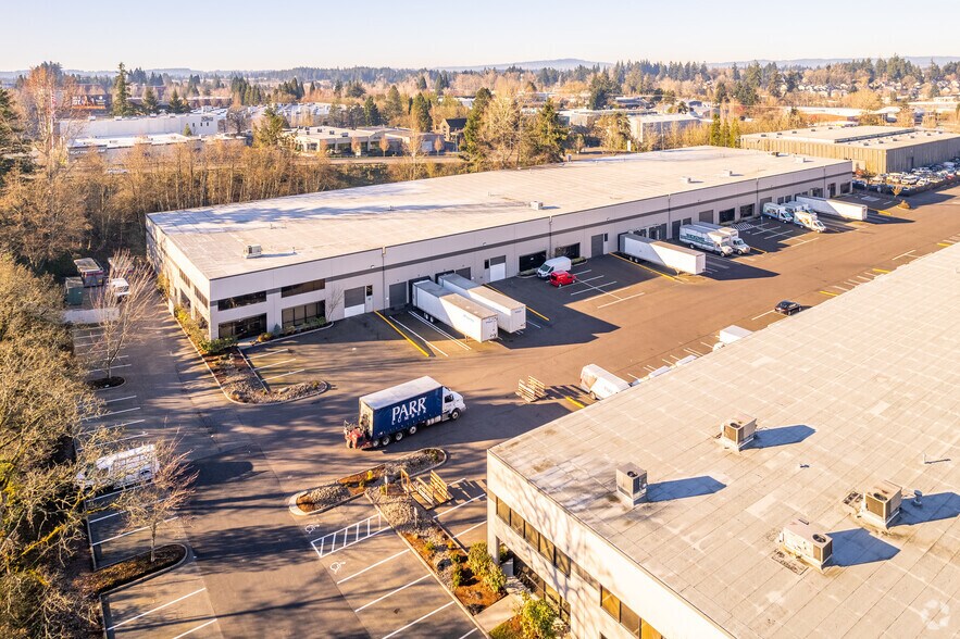 More Photos Of 6777 SW Bonita Rd, Tigard Warehouse For Lease