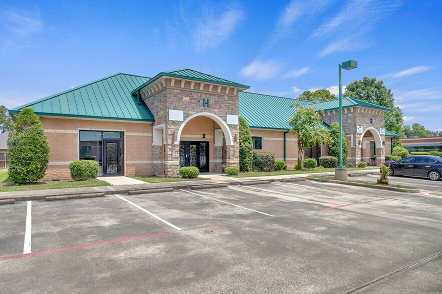 More Photos Of 1125 Cypress Station Dr, Houston Medical For Lease