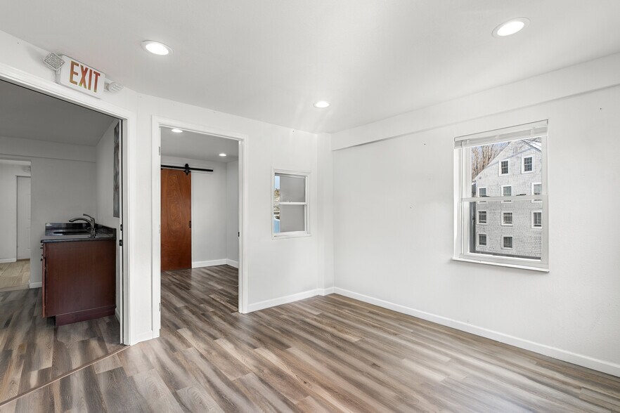 More Photos Of 249 W Main St, Avon Office For Lease