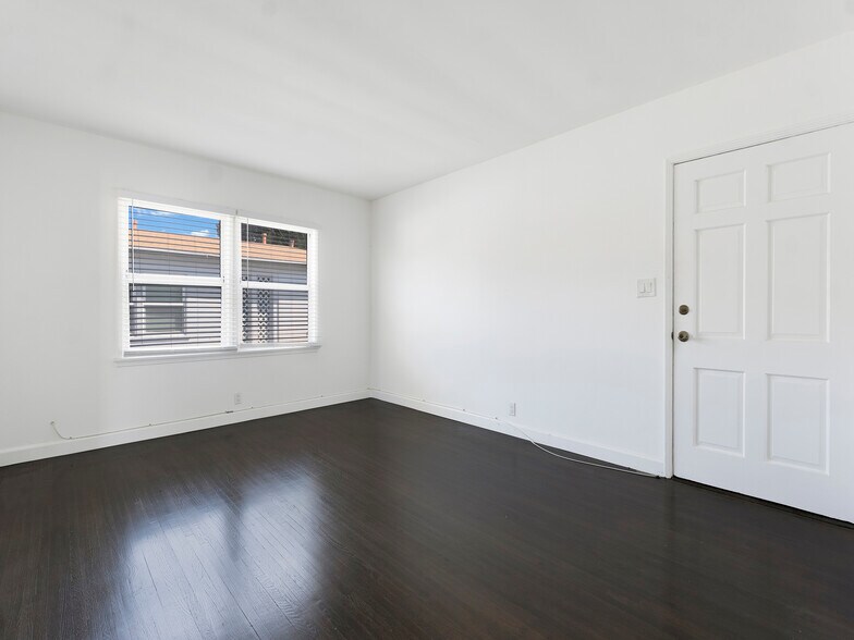 More Photos Of 5439 Kinston Ave, Culver City Apartments For Sale