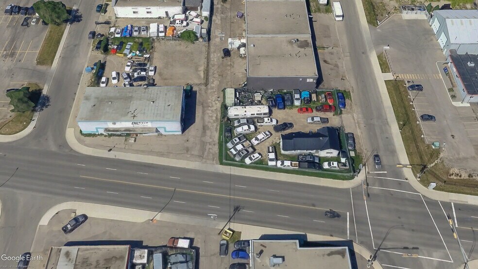 More Photos Of 3603 Edmonton Trl NE, Calgary Auto Repair For Lease