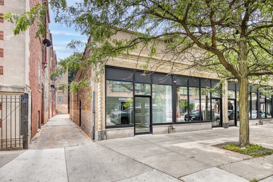 More Photos Of 1601-1613 E 53rd St, Chicago Storefront For Lease