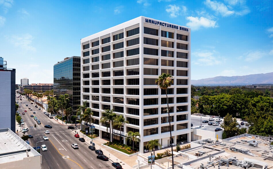 More Photos Of 16255 Ventura Blvd, Encino Office For Lease