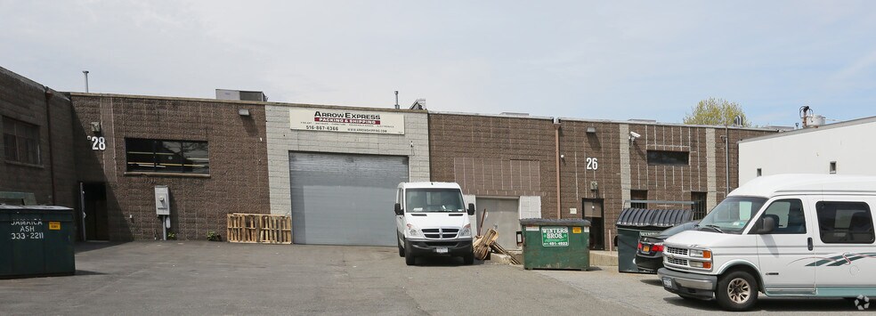 More Photos Of 26-32 Saint Johns Pl, Freeport Service For Lease