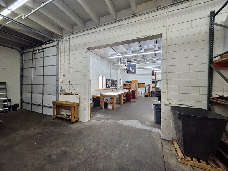 More Photos Of 3715 50th Ave, Minneapolis Manufacturing For Sale