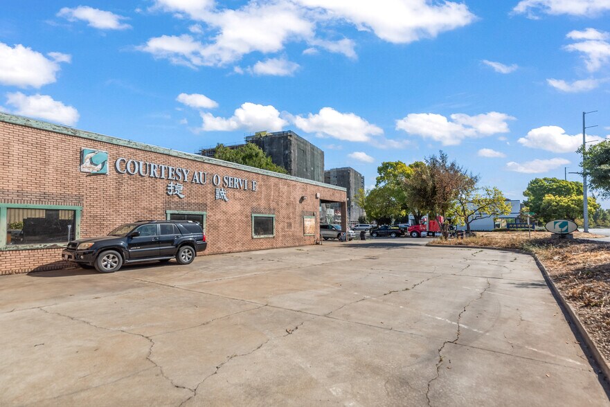 More Photos Of 300 Sango Ct, Milpitas Auto Repair For Sale
