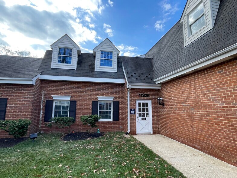 More Photos Of 11325 Pembrooke Sq, Waldorf Medical For Sale