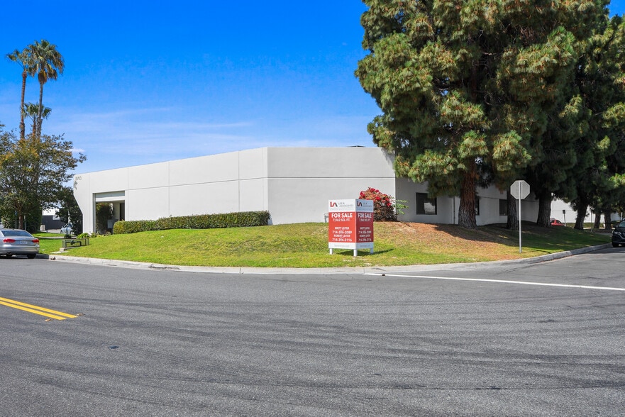 More Photos Of 10703 Progress Way, Cypress Office For Sale