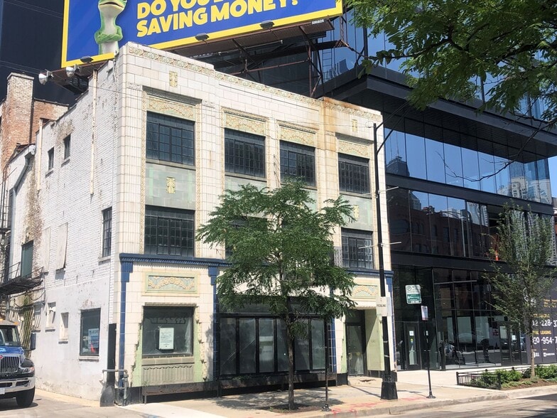 More Photos Of 444 N LaSalle Blvd, Chicago Storefront Retail Office For Sale