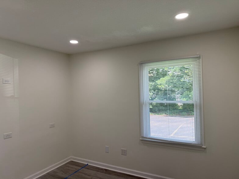 More Photos Of 3642 N NC 16 Business Hwy, Denver Office For Lease