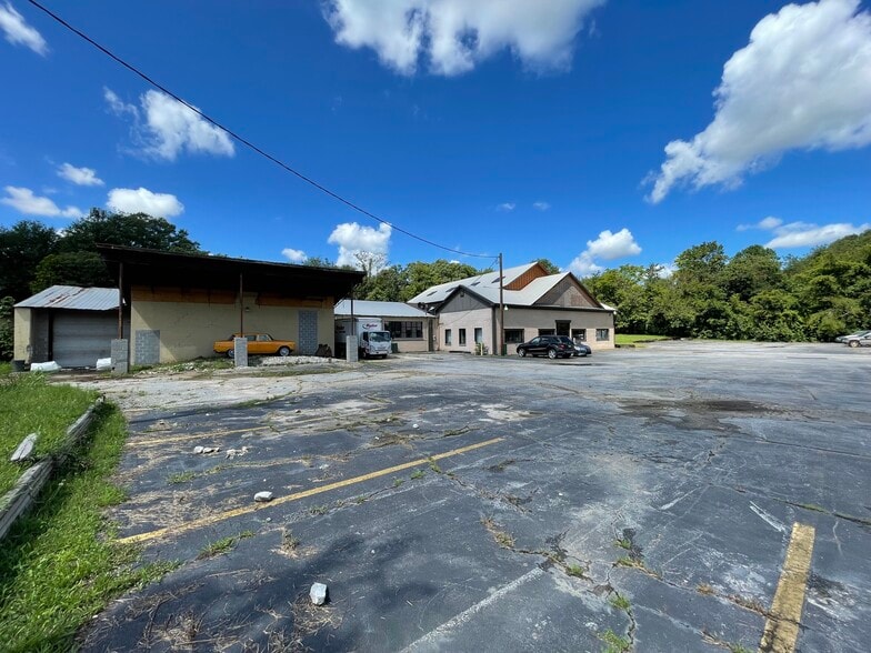 More Photos Of 249 Milton Ave, Atlanta Warehouse For Sale