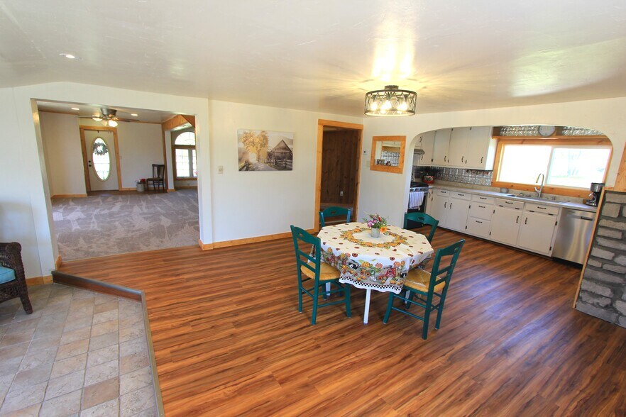 More Photos Of W7675 Moonshine Hill Rd, Wausaukee Contractor Storage Yard For Sale