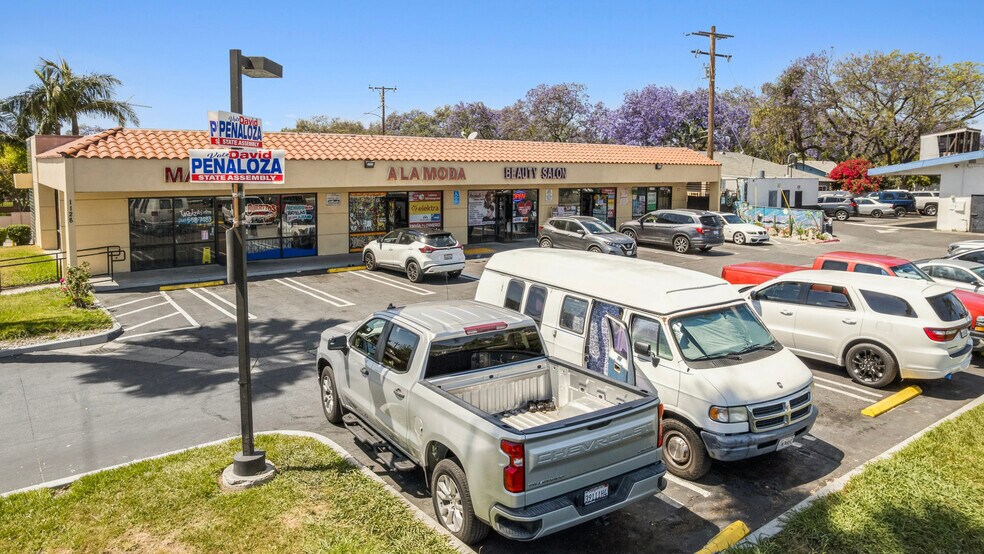 More Photos Of 1128 S Standard Ave, Santa Ana General Retail For Sale