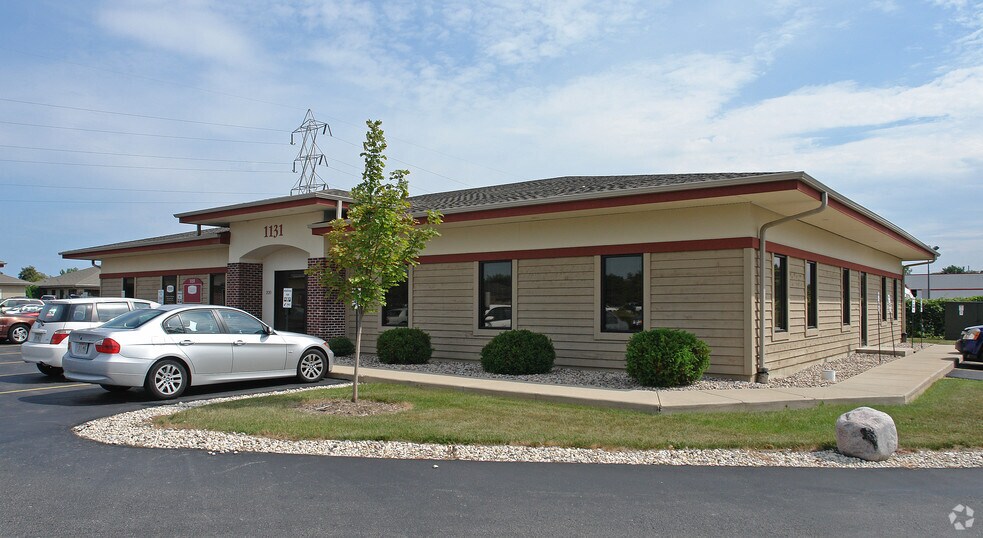 Primary Photo Of 1131 Prairie Dr, Racine Office For Sale