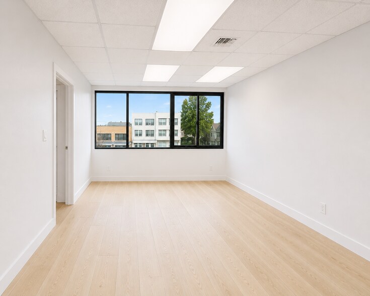More Photos Of 4236 162nd St, Flushing Medical For Lease