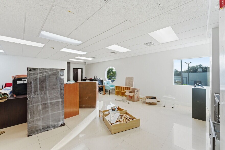 More Photos Of 6545 NW 169th St, Hialeah Medical For Sale