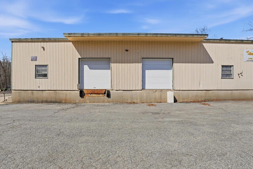 More Photos Of 30 Huntoon Memorial Dr, Leicester Warehouse For Sale