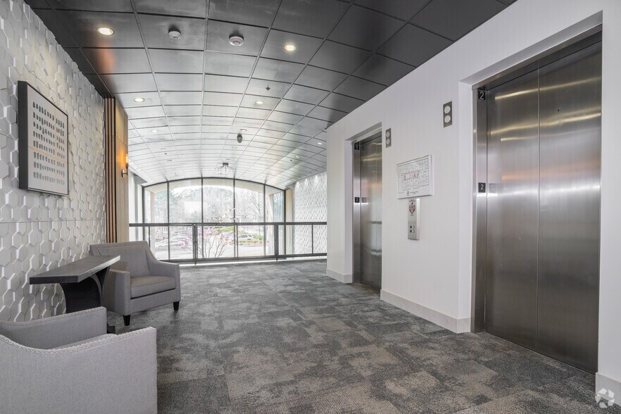 More Photos Of 3675 Crestwood Pkwy NW, Duluth Office Residential For Lease