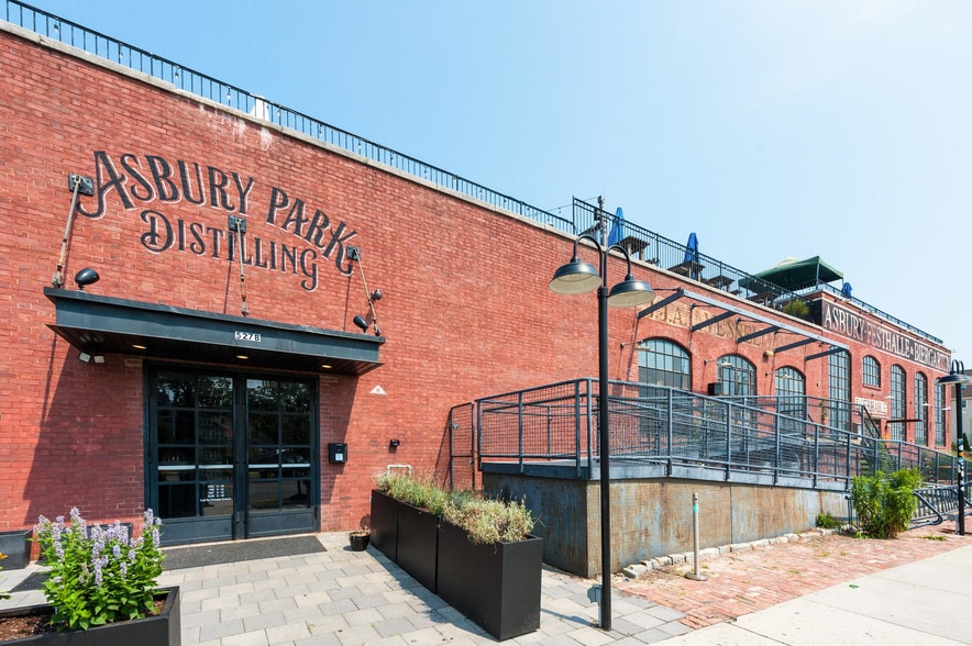 More Photos Of 601 Lake Ave, Asbury Park Office Residential For Lease