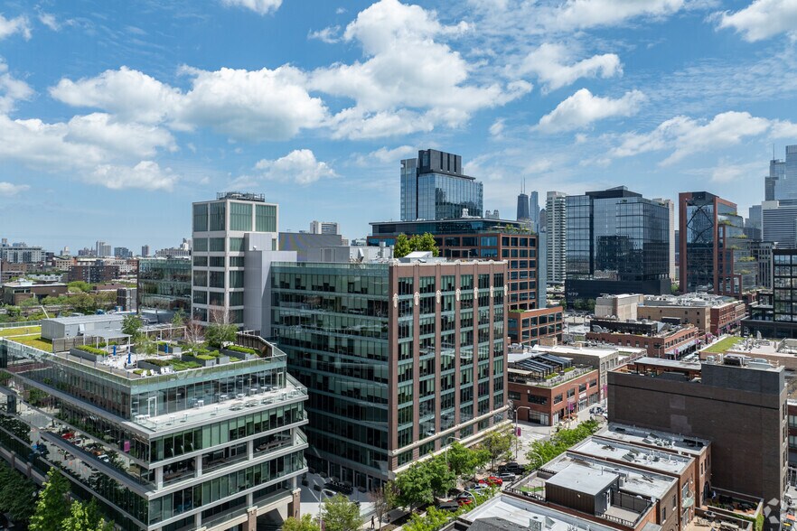 More Photos Of 1000 W Fulton Market, Chicago Office For Lease