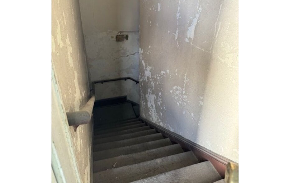 More Photos Of 179 E Base St, Madison Storefront Retail Office For Sale