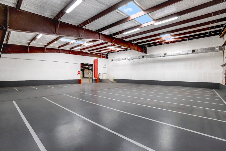 More Photos Of 3908 N Frankford Ave, Lubbock Warehouse For Sale