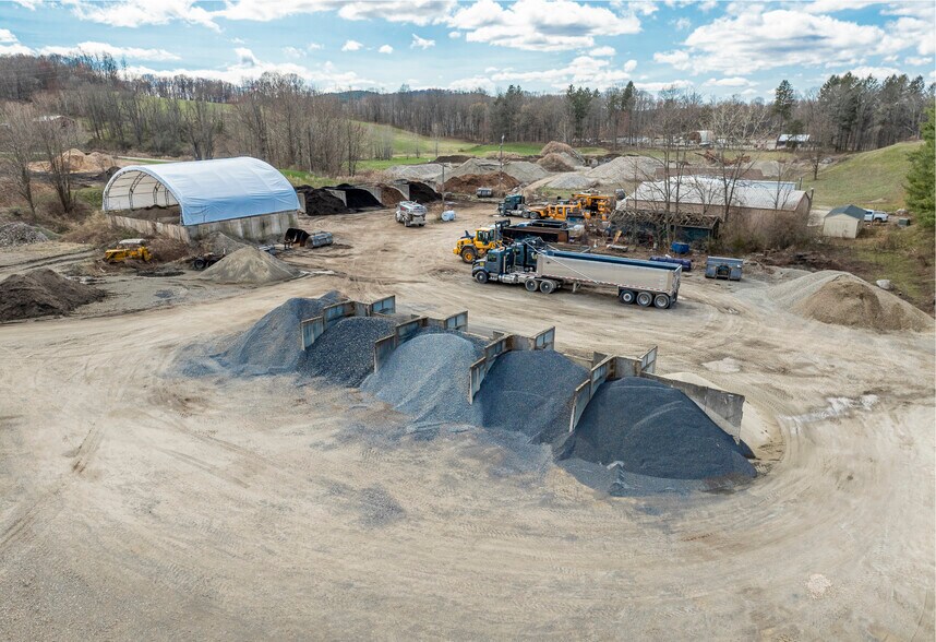 More Photos Of 12 Hunns Lake Rd, Stanfordville Flex For Sale