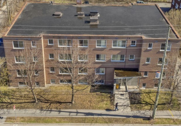 Primary Photo Of 1216 Shillington Ave, Ottawa Apartments For Sale