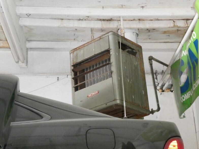 More Photos Of 1501 Celis St, San Fernando Auto Repair For Sale