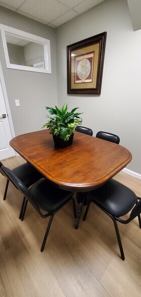 More Photos Of 6900 Houston Rd, Florence Office Residential For Lease
