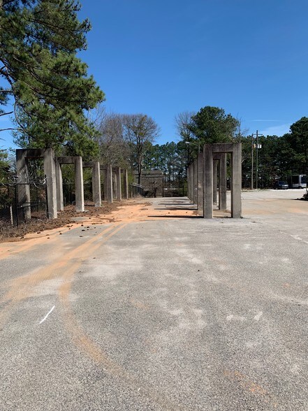 More Photos Of 4415 Best Rd, College Park Warehouse For Lease