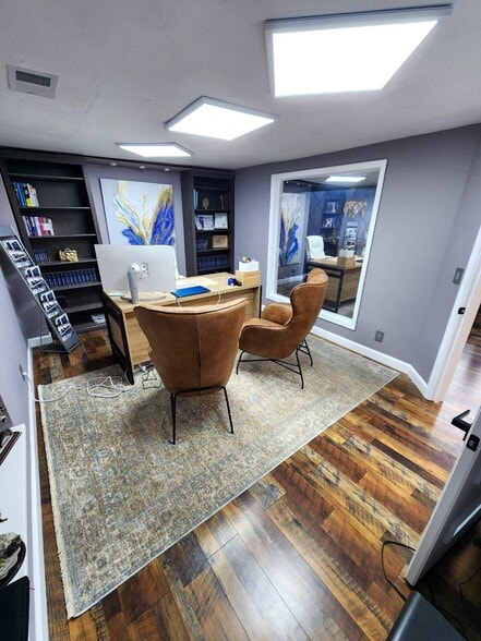 More Photos Of 7511 Leavenworth Rd, Kansas City Auto Repair For Sale